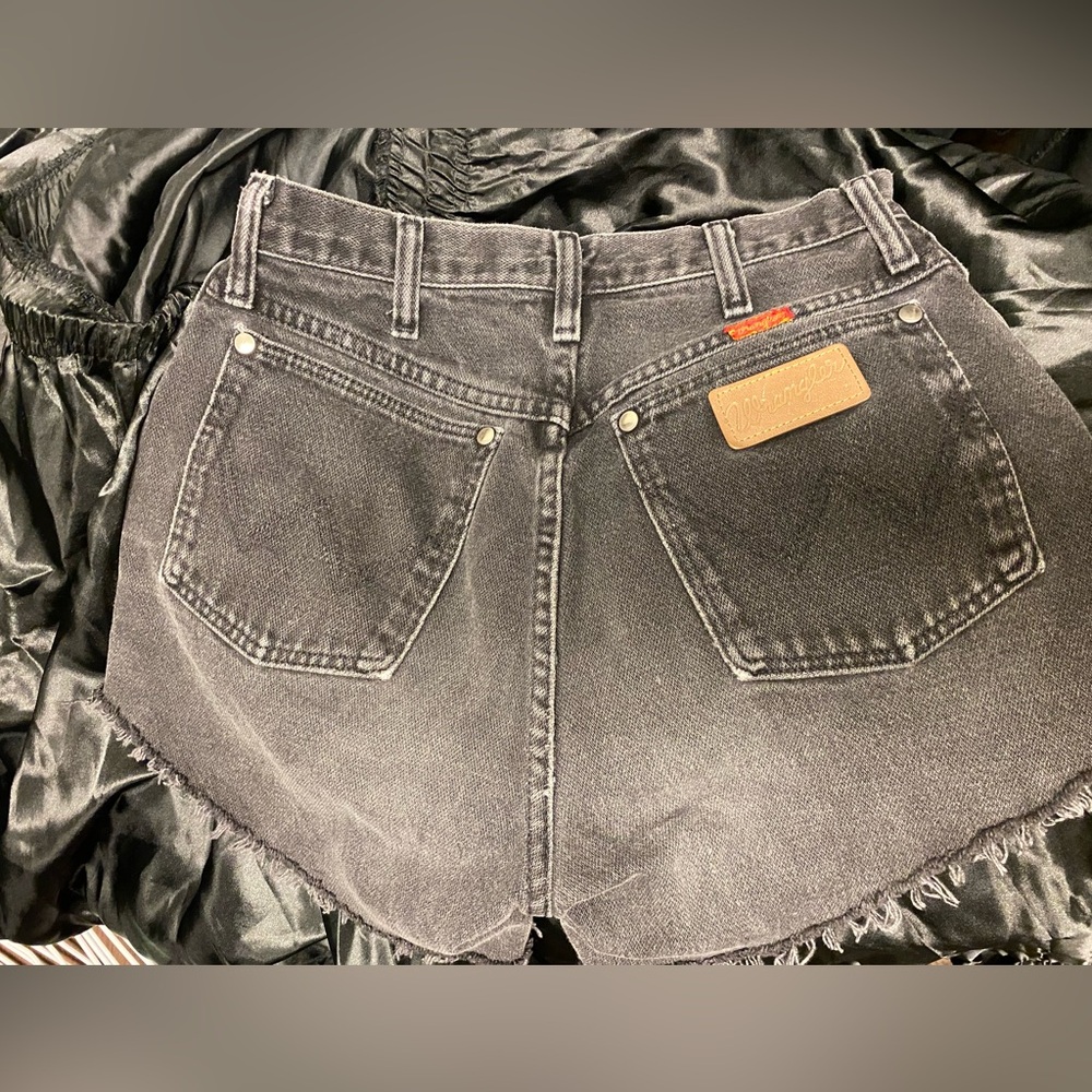 Vintage black grey Wrangler high rise shorts